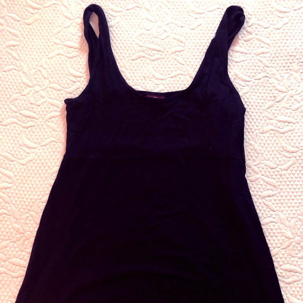 Black sleeveless top
